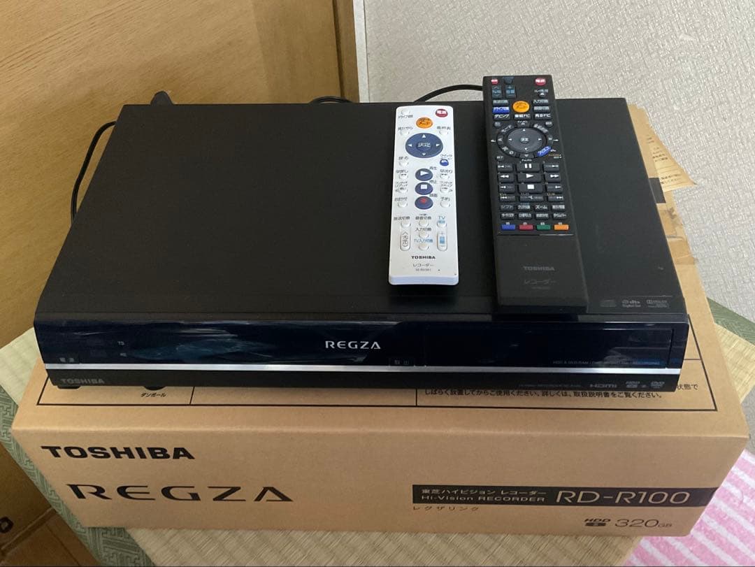 TOSHIBA REGZA RD-R100 DVDレコーダー（地デジ対応）