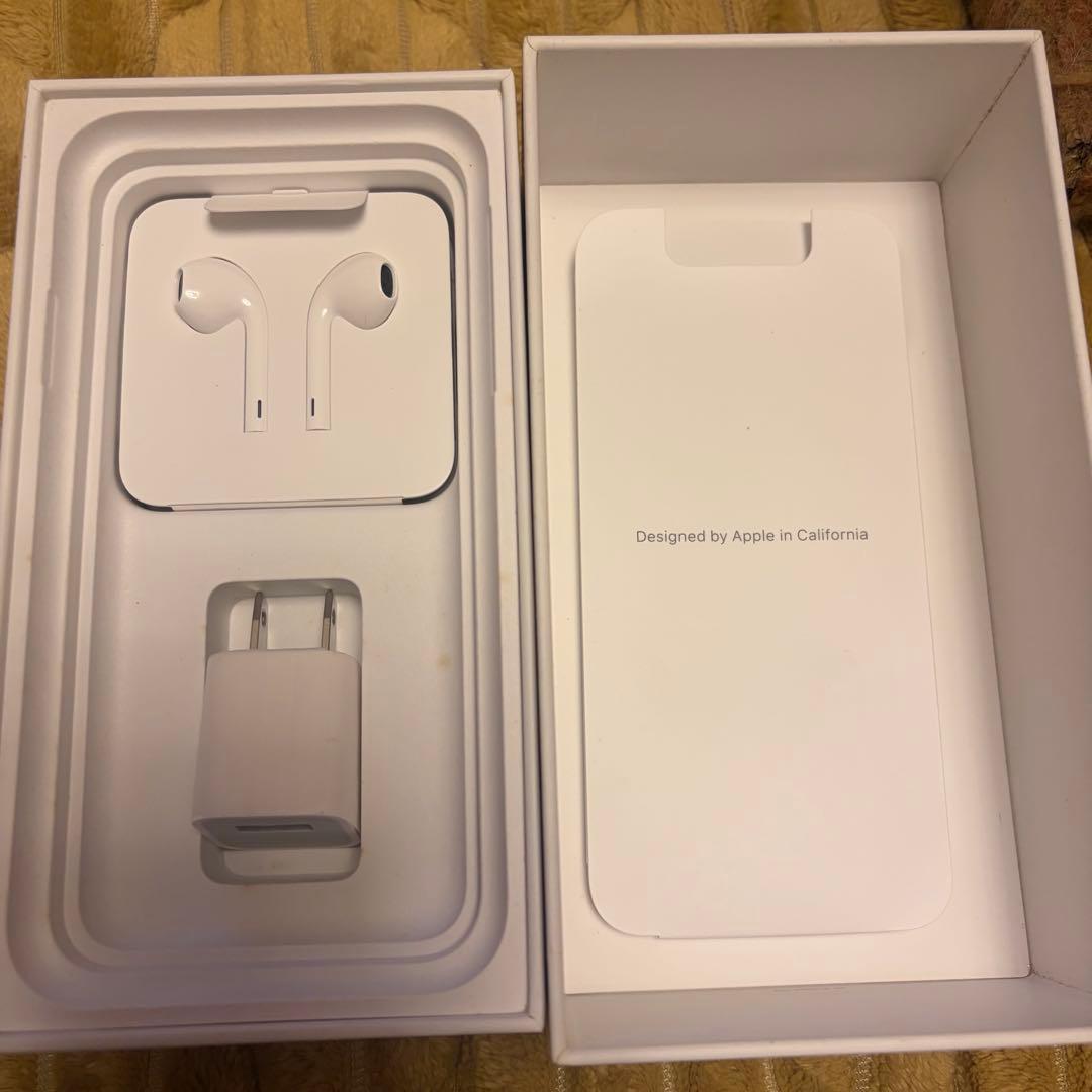 iPhone11 本体　美品　SIMフリー　128GB ホワイト