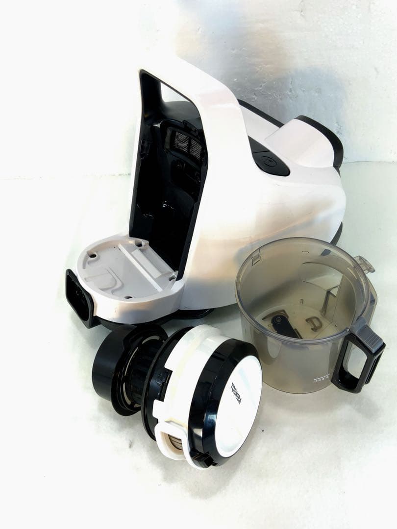 TOSHIBA サイクロン式クリーナー　トルネオミニ　VC-CF21A ホワイト