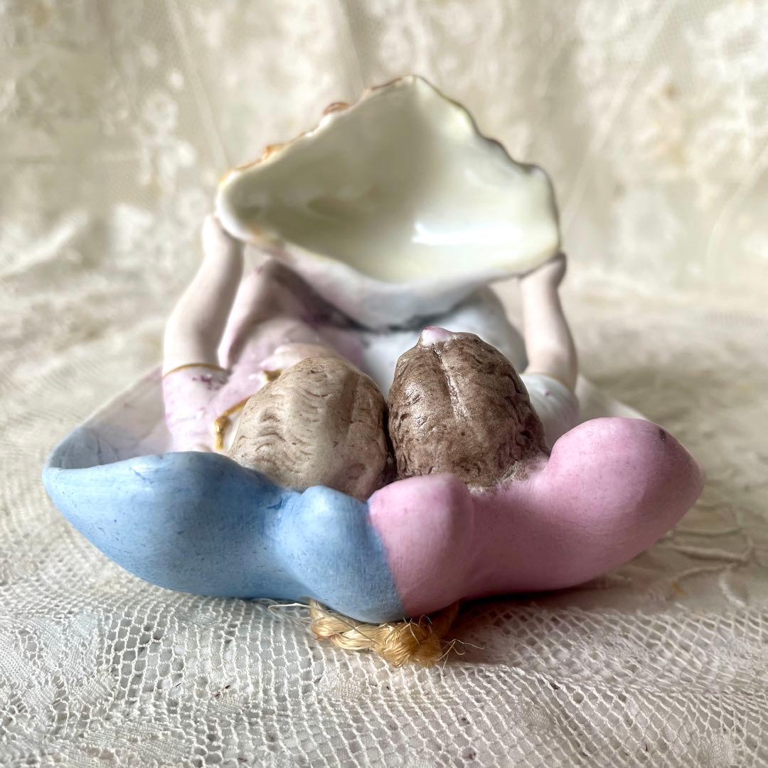 二人の天使の聖水盤　ビスク　フランスアンティーク　ブルーとピンク　エンジェル