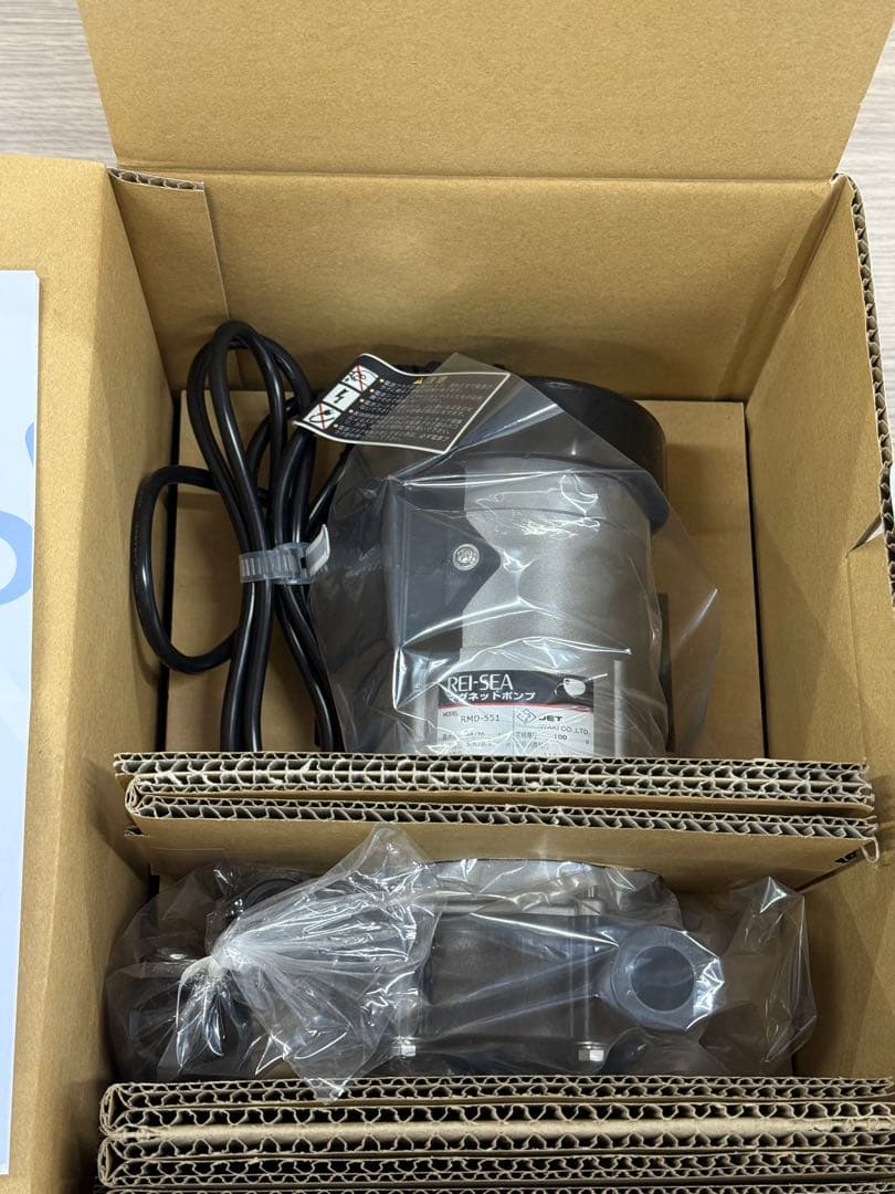 【未使用品】 レイシー マグネットポンプ　RMD-551