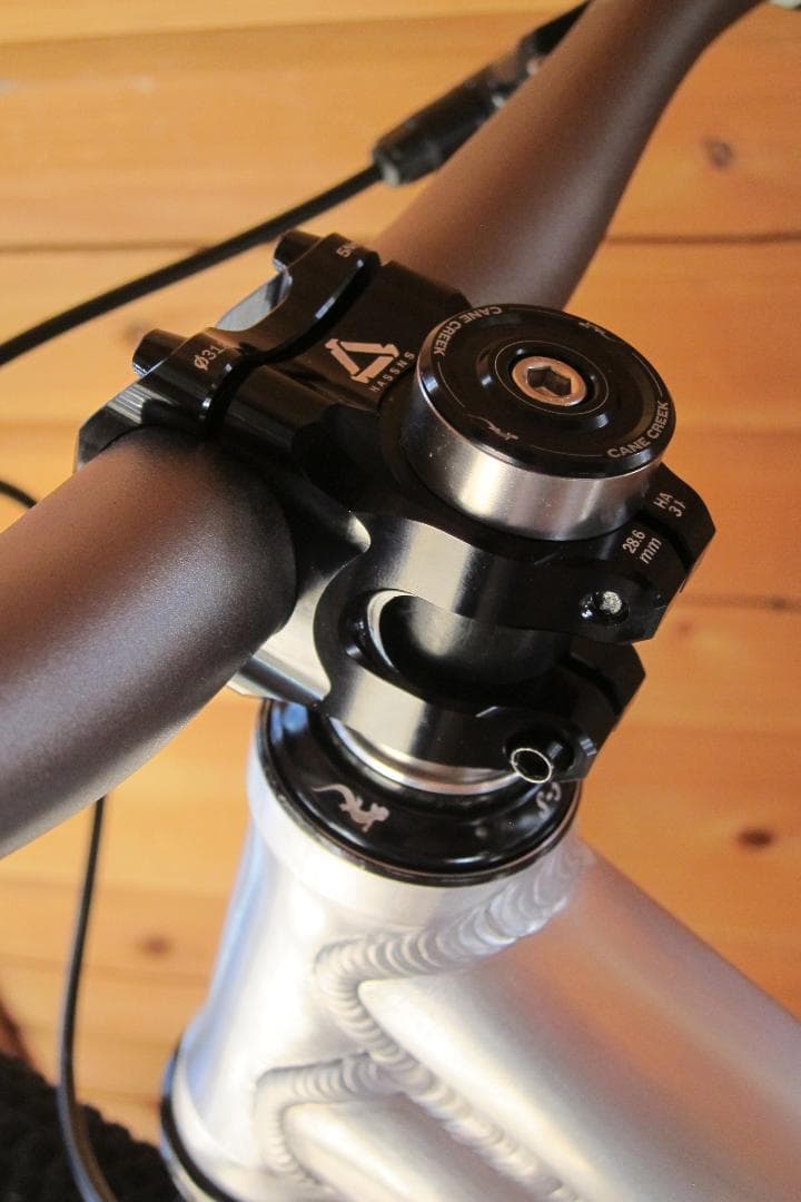 NS Bikes Decade フルリジッド ダートジャンプ カスタム