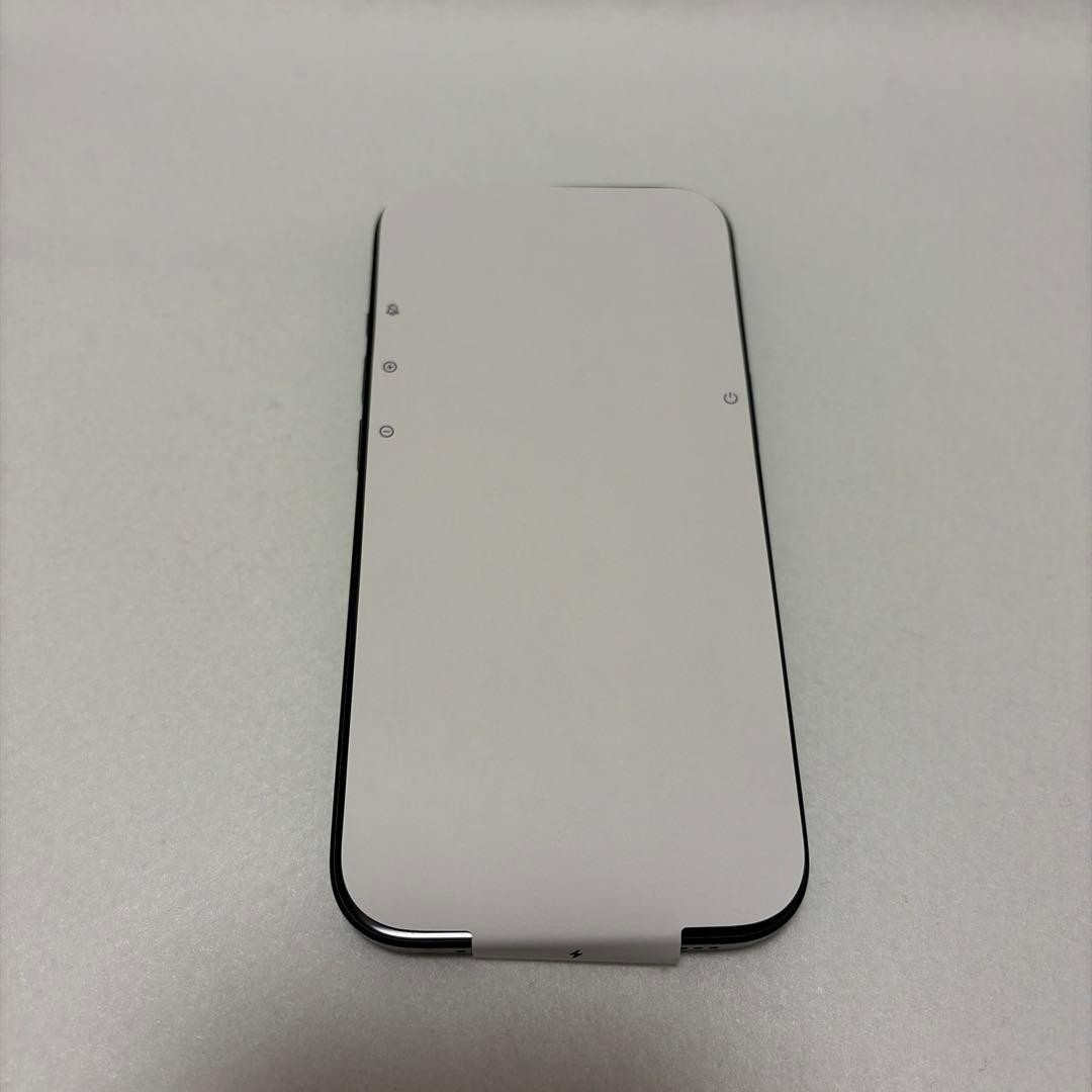 iPhone15 128GB ブラック SIMフリー 背面ヒビあり