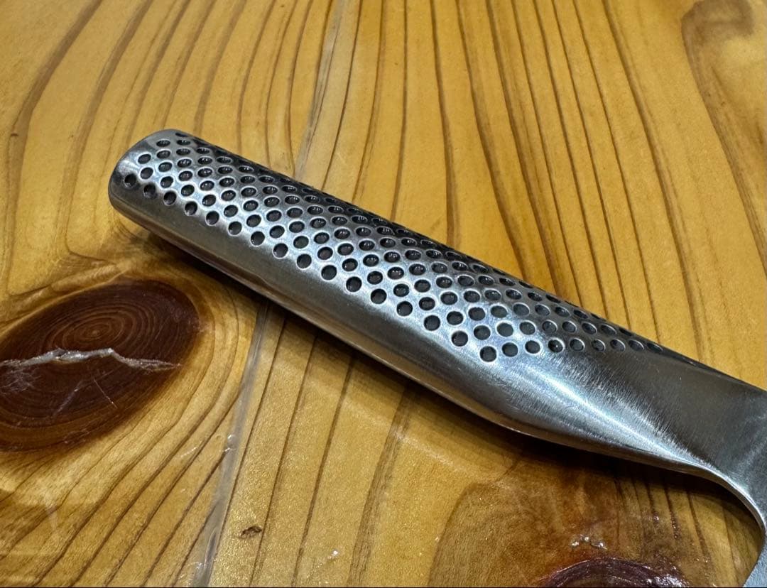 【激レア】GLOBAL グローバル牛刀 彫ロゴモデル　鏡面仕上