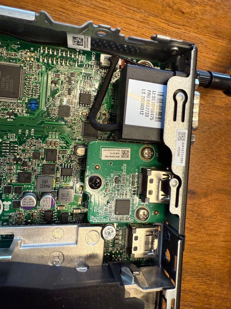 Lenovo ThinkCentre M75q-1 ミニPC