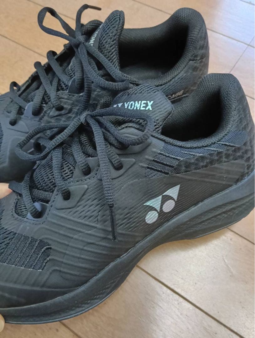 テニスシューズ　ヨネックス