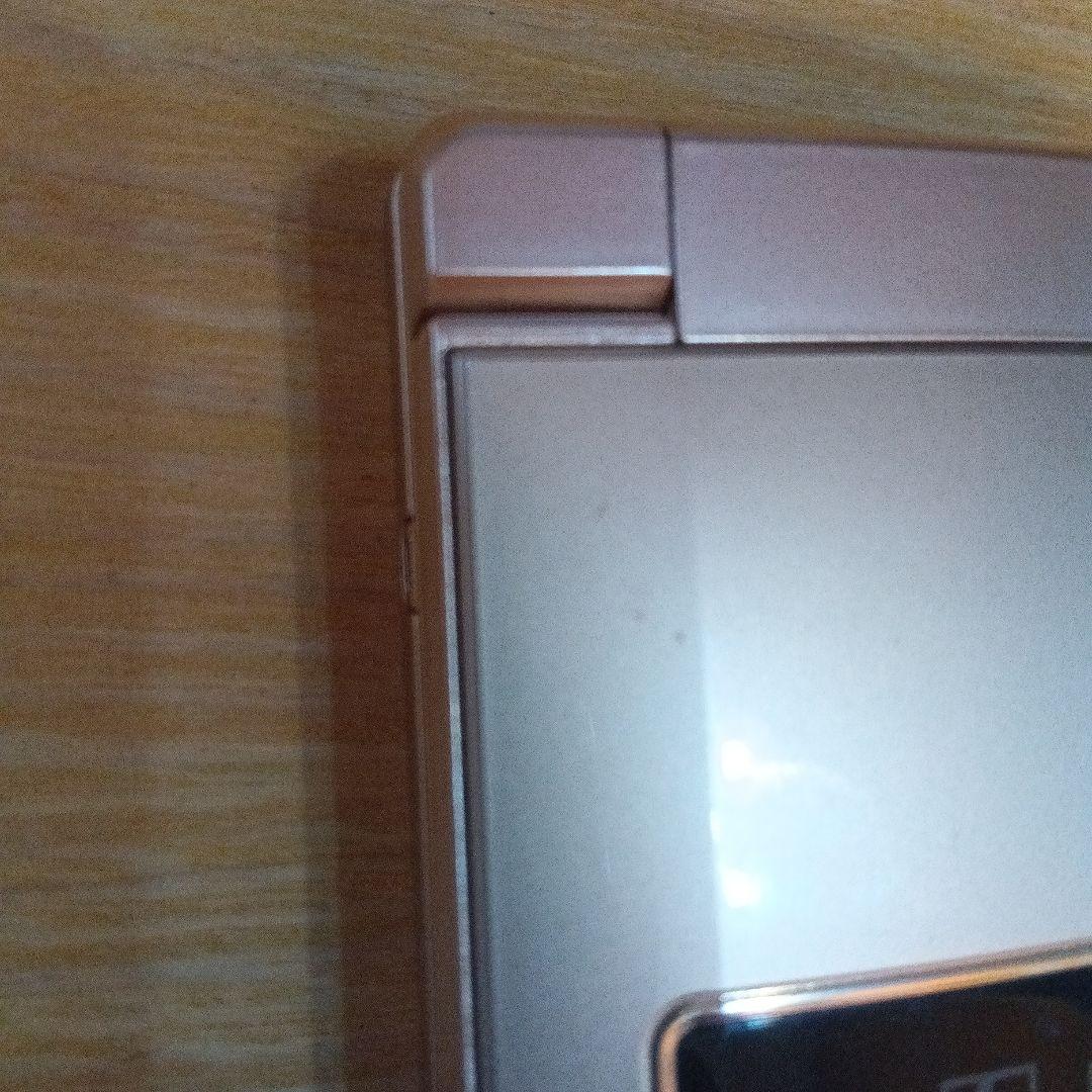 Ａ207SH 携帯電話 ゴールド 折りたたみ式携帯電話 本体　充電器