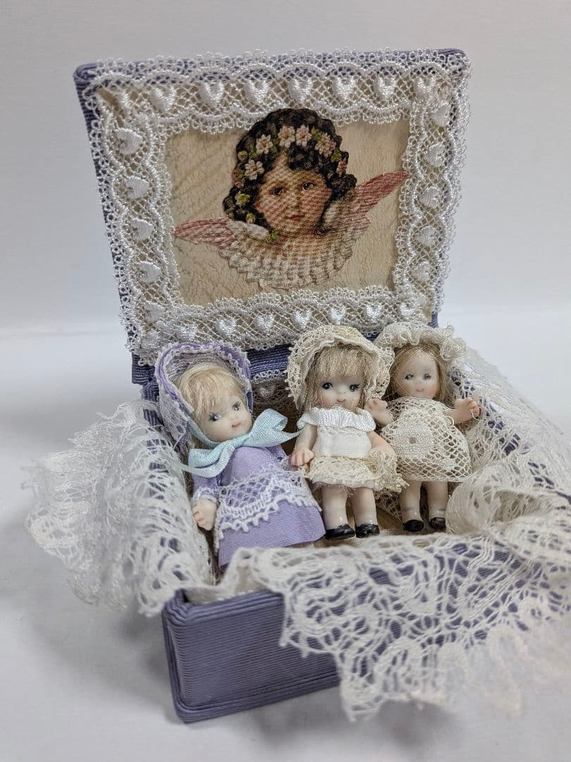 ちびくま工房　シンディちゃん5センチとパティちゃんのすみれ色のbox