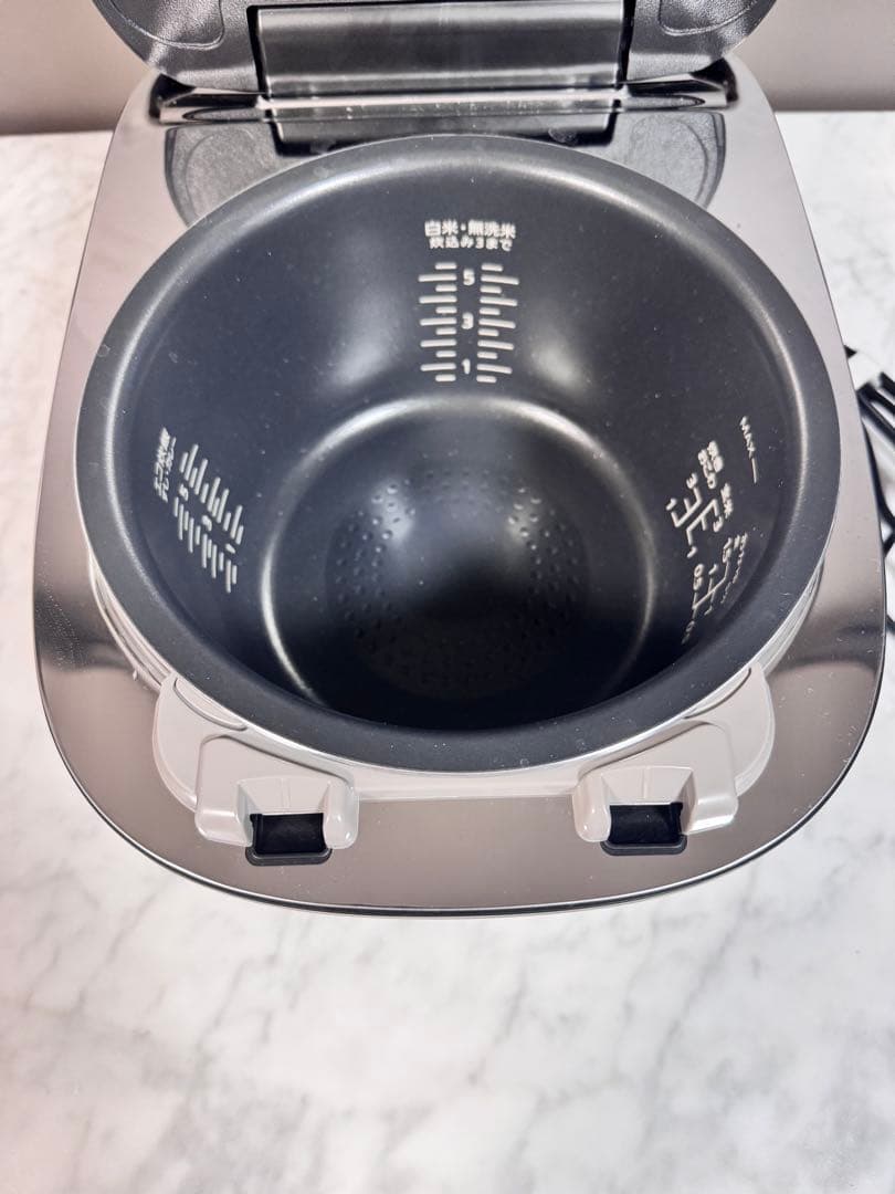 パナソニック　SR-M10B-K 炊飯器 ブラック