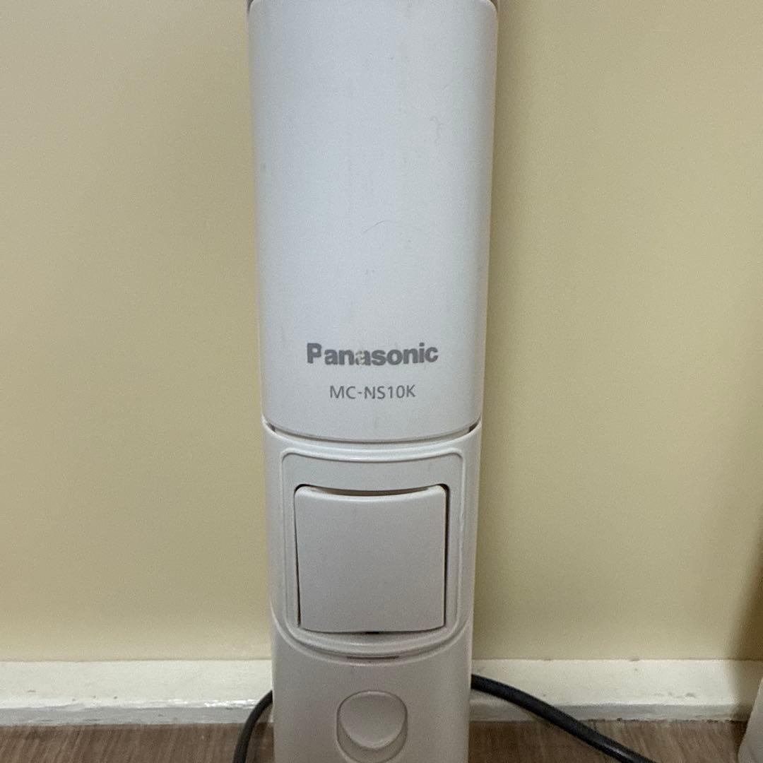 【動作確認済】Panasonic 充電式掃除機 MC-NS10K【紙パック付】