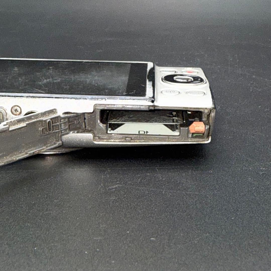 【ジャンク品】 Canon IXY 650 シルバー　本体　③