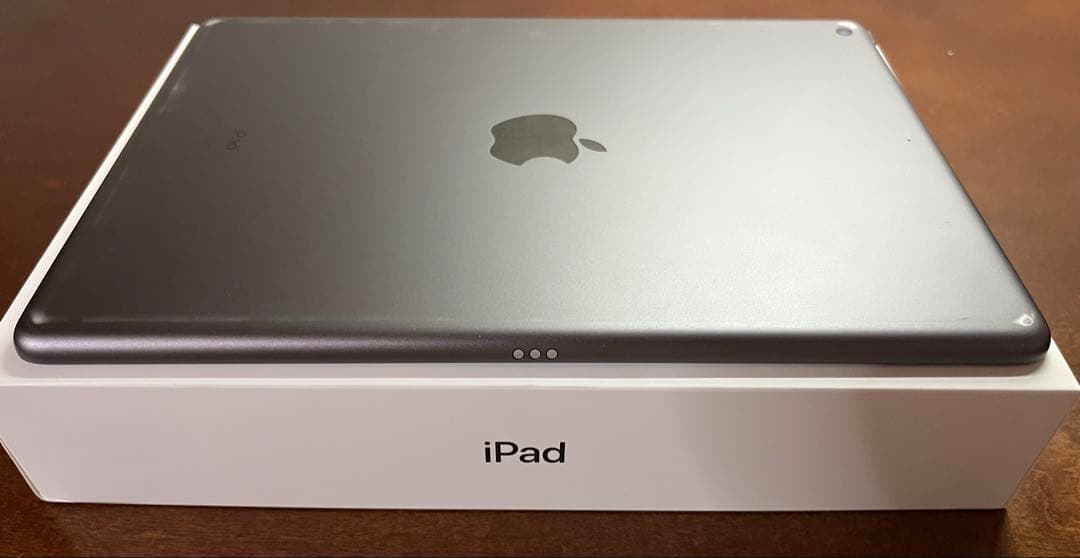 iPad 第7世代　Wi-Fiモデル　32GB