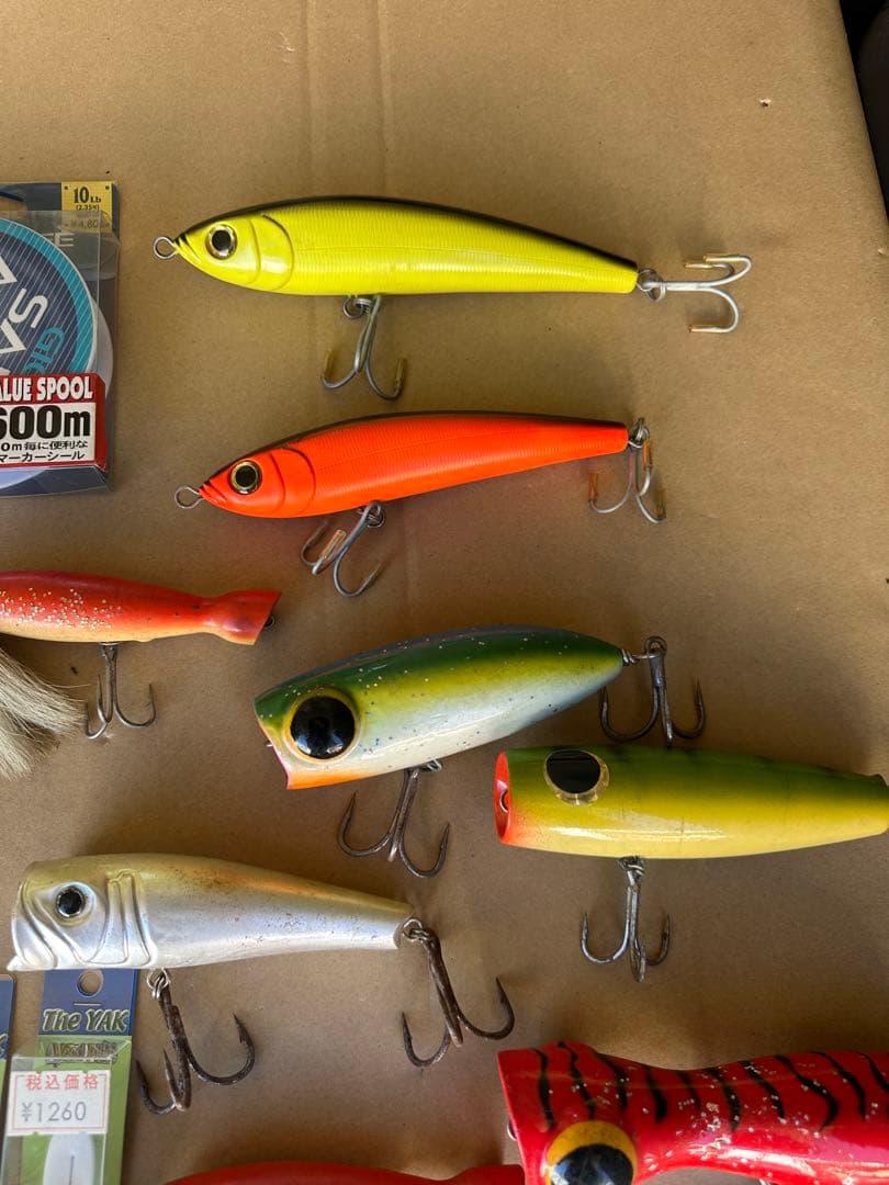 ハードルアーとナイロンラインセット