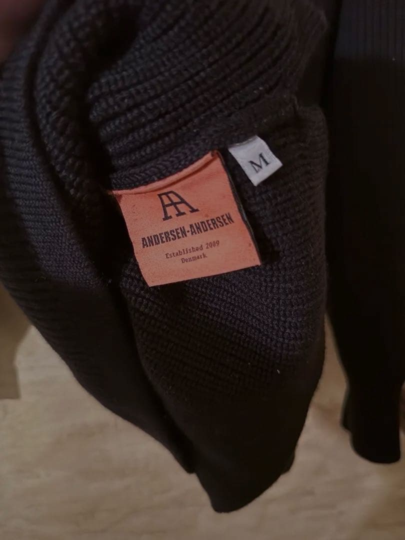 ANDERSEN-ANDERSEN 5Gブラックニット Mサイズ