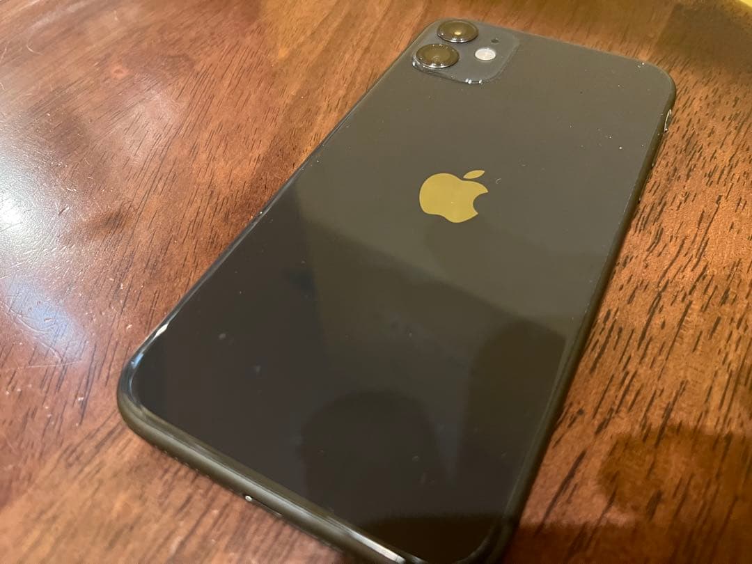 Apple iPhone 11 128GB ブラック バッテリー99%