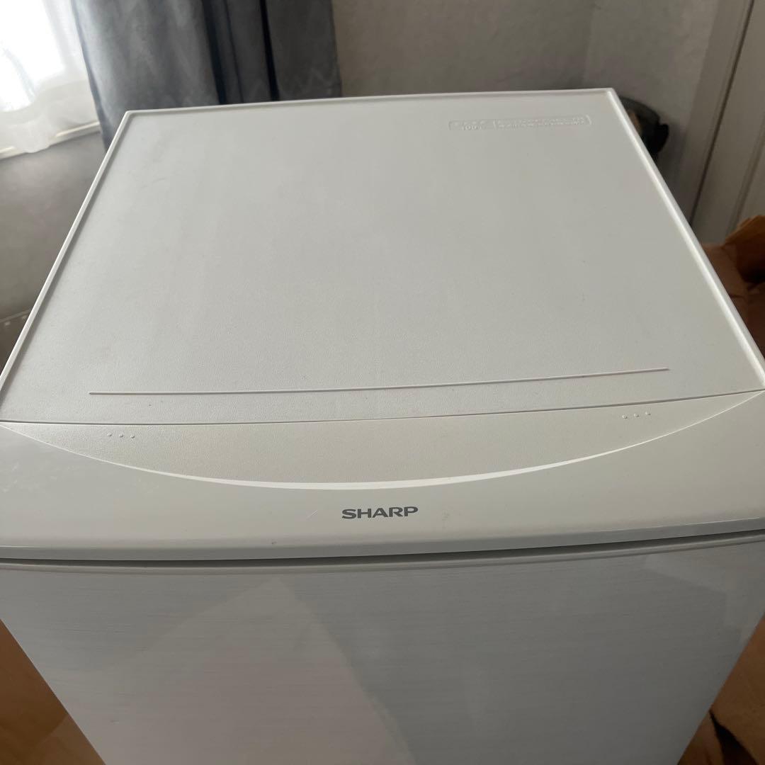 【再出品】SHARP 冷凍冷蔵庫 ホワイト　SJ-D14C-W 137L