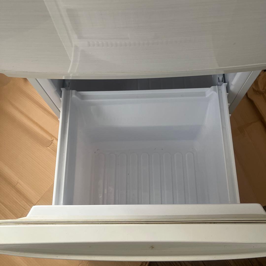 【再出品】SHARP 冷凍冷蔵庫 ホワイト　SJ-D14C-W 137L