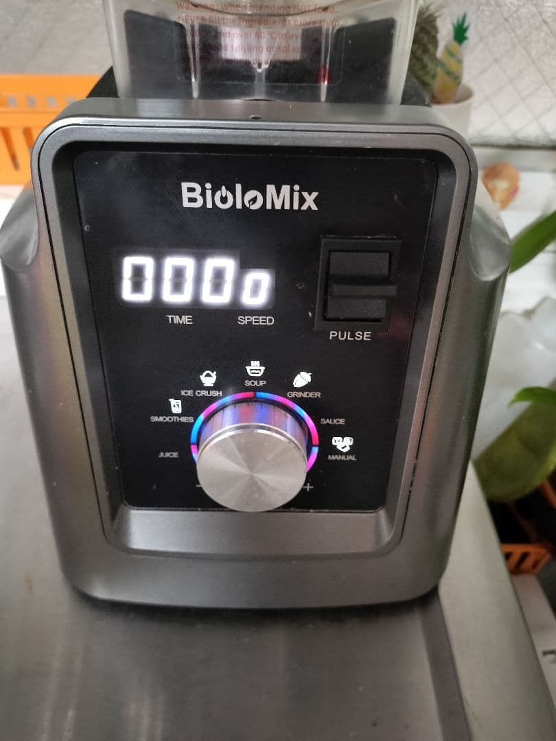 BioloMix ブレンダー 1900ml