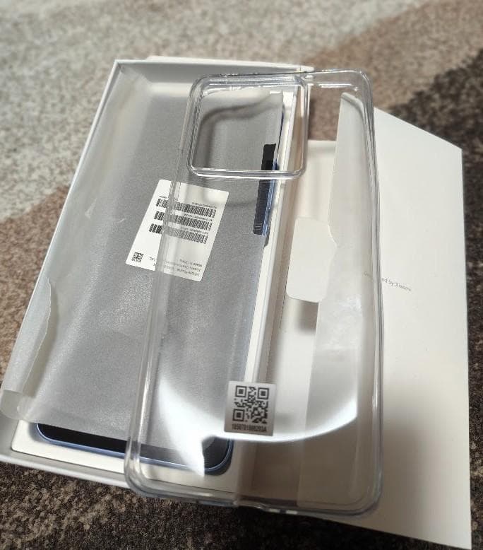 値下げ 美品 Xiaomi 13T 本体 67W充電器等おまけ多数