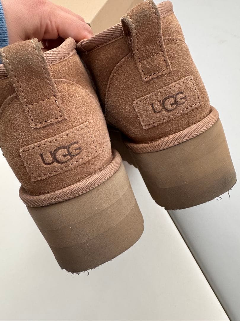 厚底 UGG クラッシックウルトラミニプラットフォーム ムートンブーツ 5
