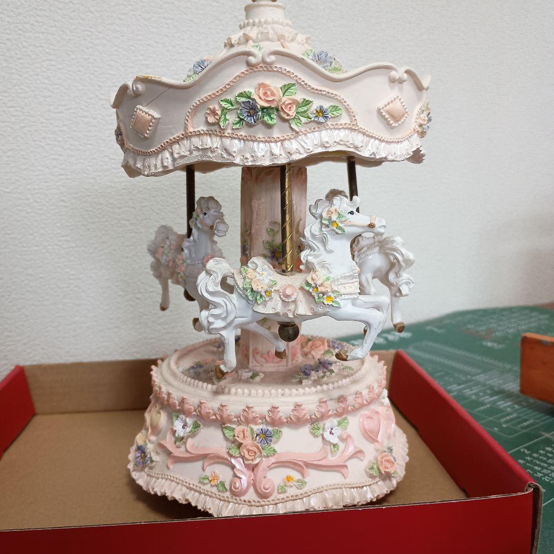 メリーゴーランド型オルゴール ピンク