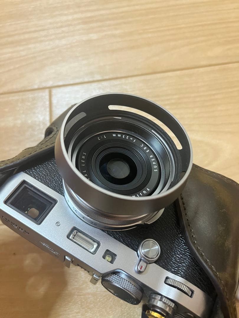 FUJIFILM X100F 本体 予備バッテリー2個付き