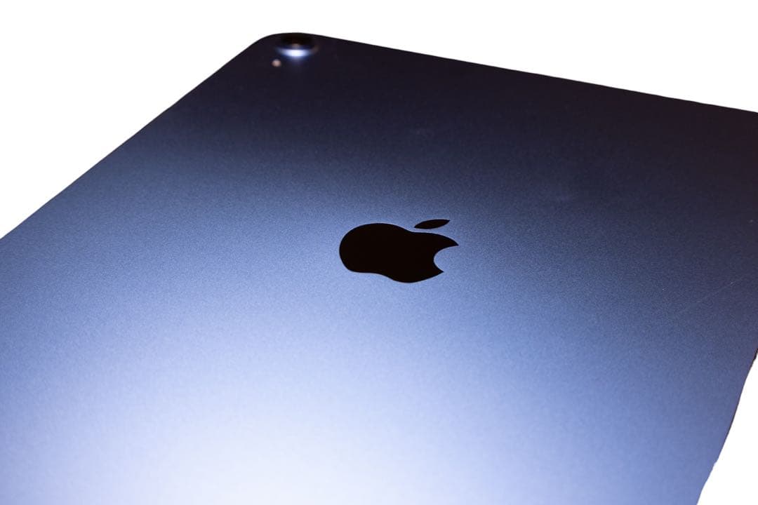 【ほぼ新品】iPad 第10世代　充放電15回 バッテリー100%