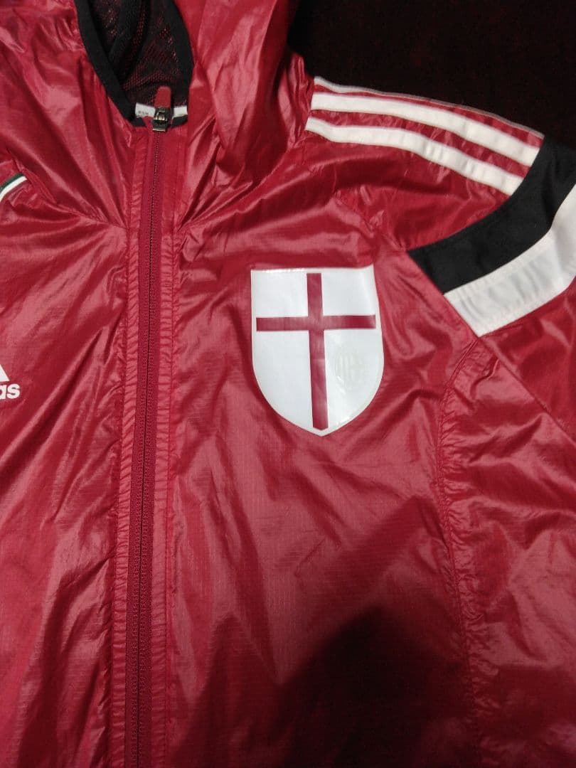ACミラン　adidas ウィンドブレーカー　赤
