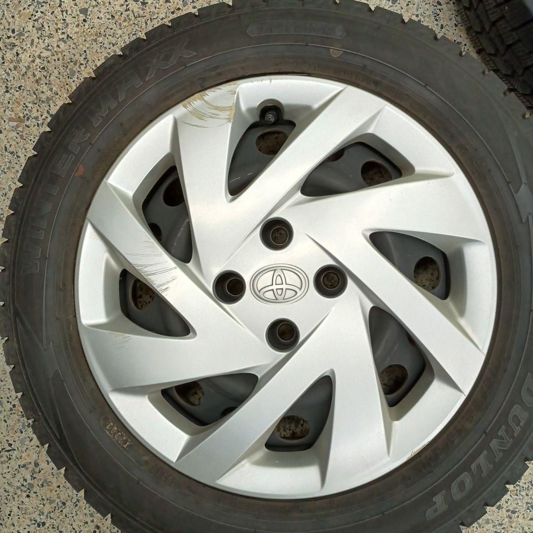 175 65R15 ダンロップ WM02 2023年 アクア純正ホイール付 4本