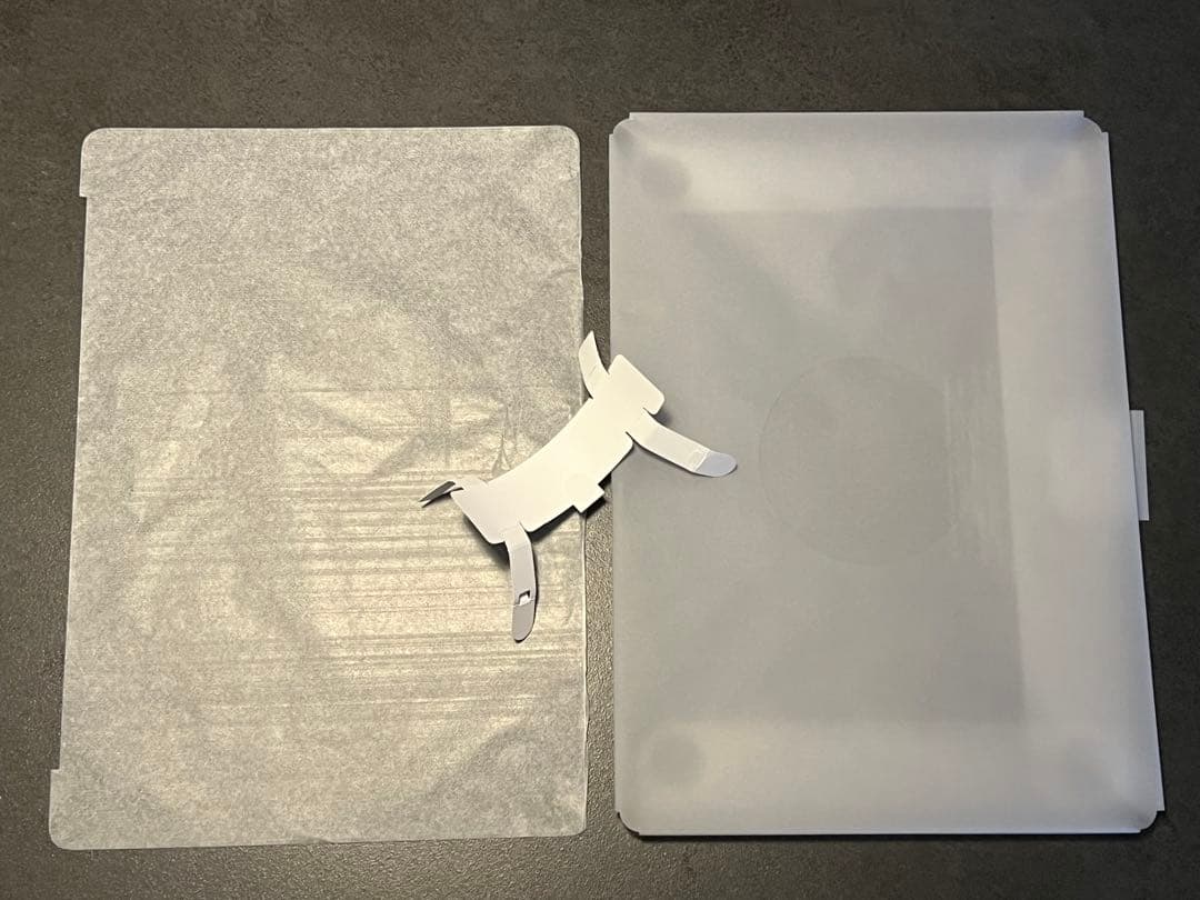 Apple M2 MacBookAir 13.6インチ　スターライトカラー