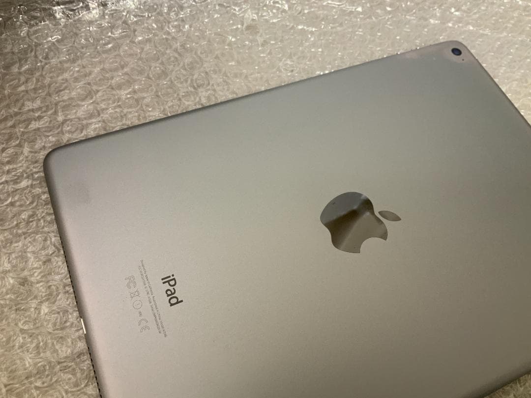 iPad Air2 9.7型 Wi-Fiモデル 64GB MGKL2J/A