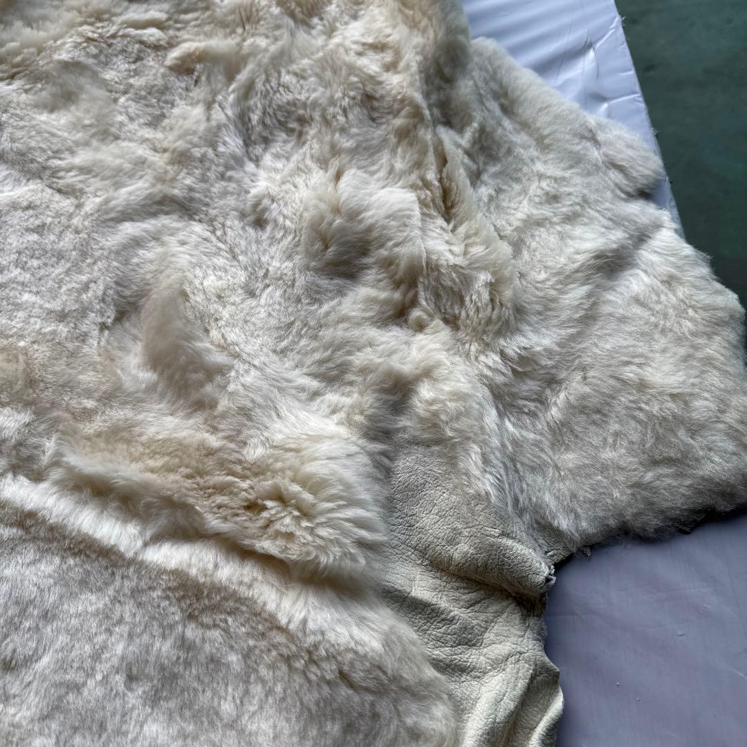 クリーム色 羊毛ラグ 大判80x110cm