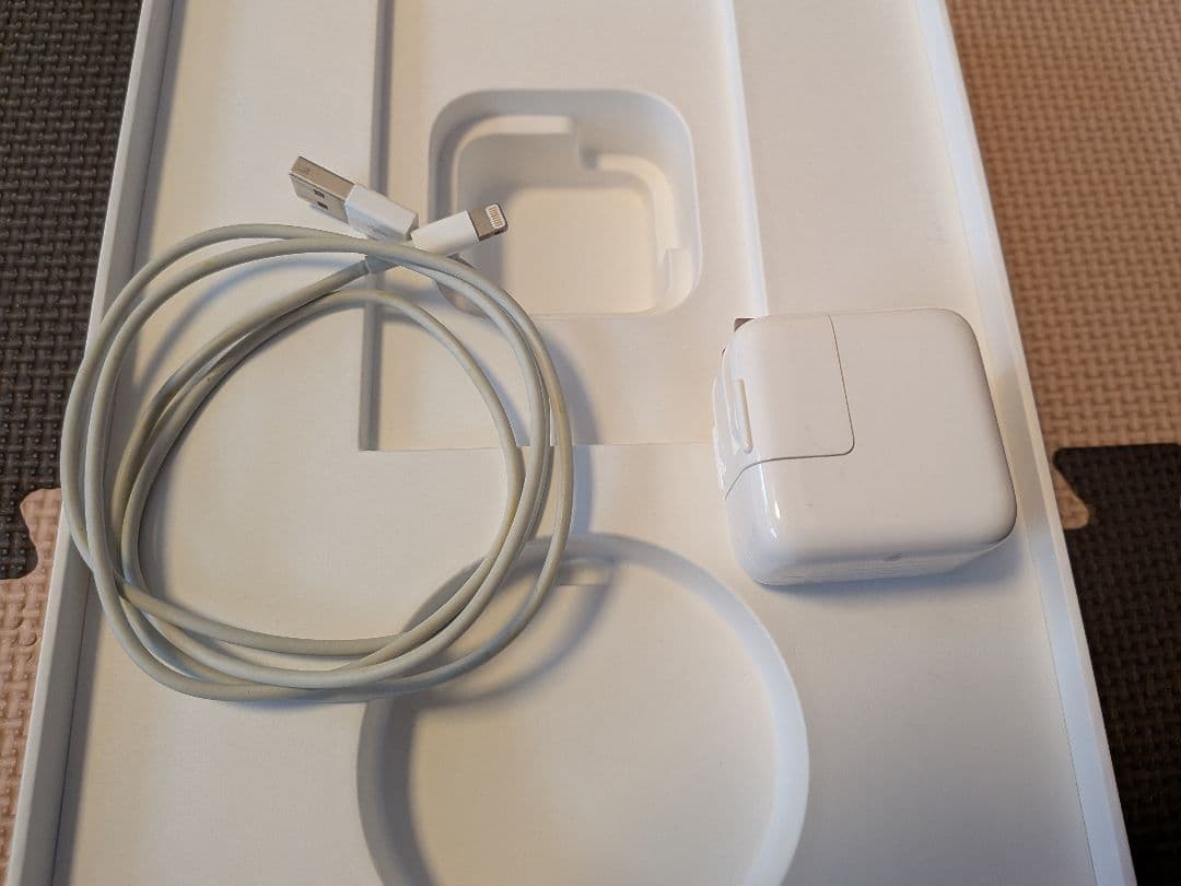 iPad 第7世代　32GB Wi-Fiモデル