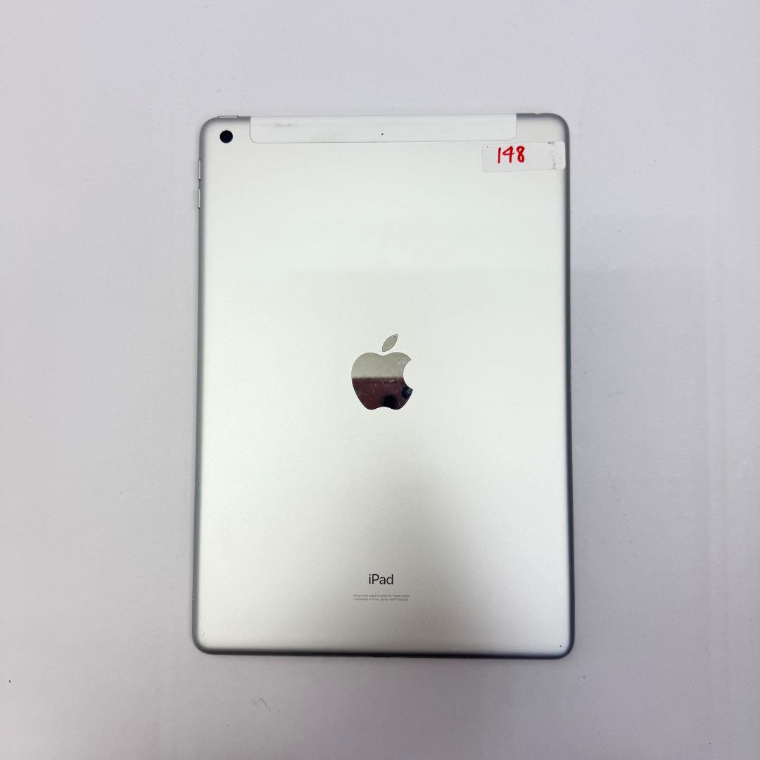 IPad 第8世代 32GB セルラーモデル シルバー