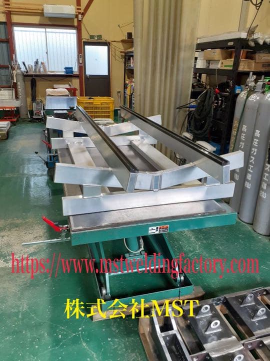 ジェットスキー　ワンオフ　アルミ台