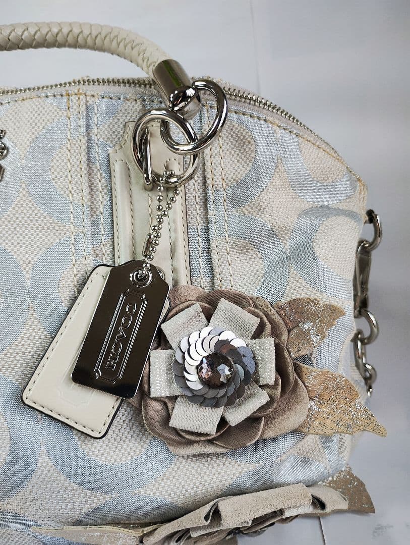 COACH コーチ 2way ショルダーバッグ　花モチーフ