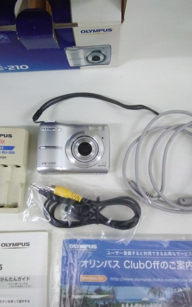 OLYMPUS　デジタルカメラ