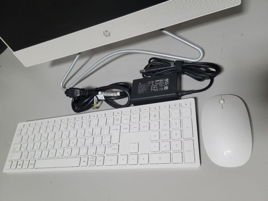 美品　HP All-in-One22-c0016jp 一体型デスクトップパソコン