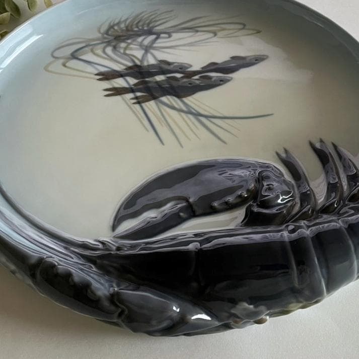 大皿 縦横約25.5ｘ27cm 1.35kg 厚皿 器 海老 魚 1級品