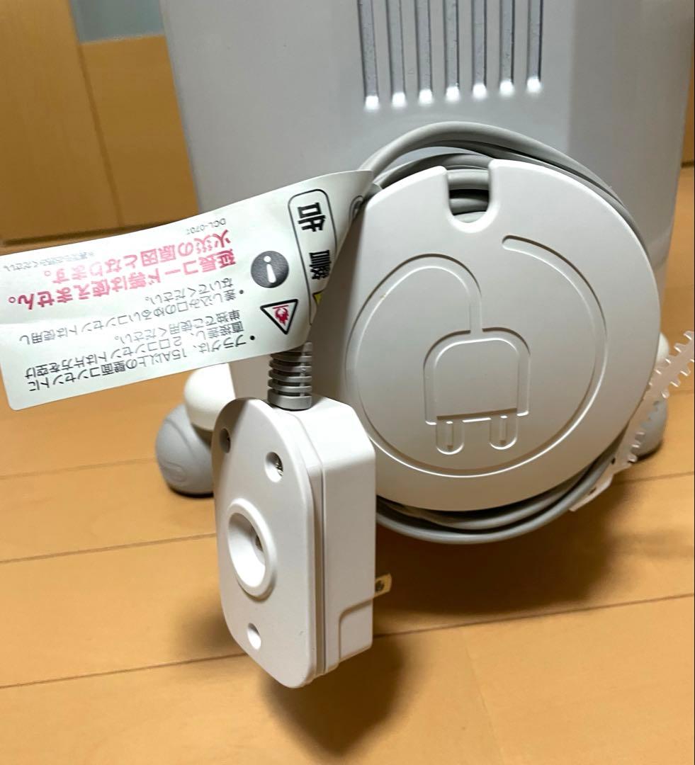 【極美品】即発送 デロンギ アミカルドオイルヒーター RHJ35M1015-LG