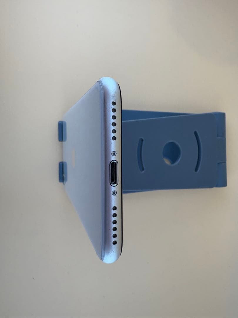 iphone SE3 スターライト 64GB SIMフリー バッテリー88%