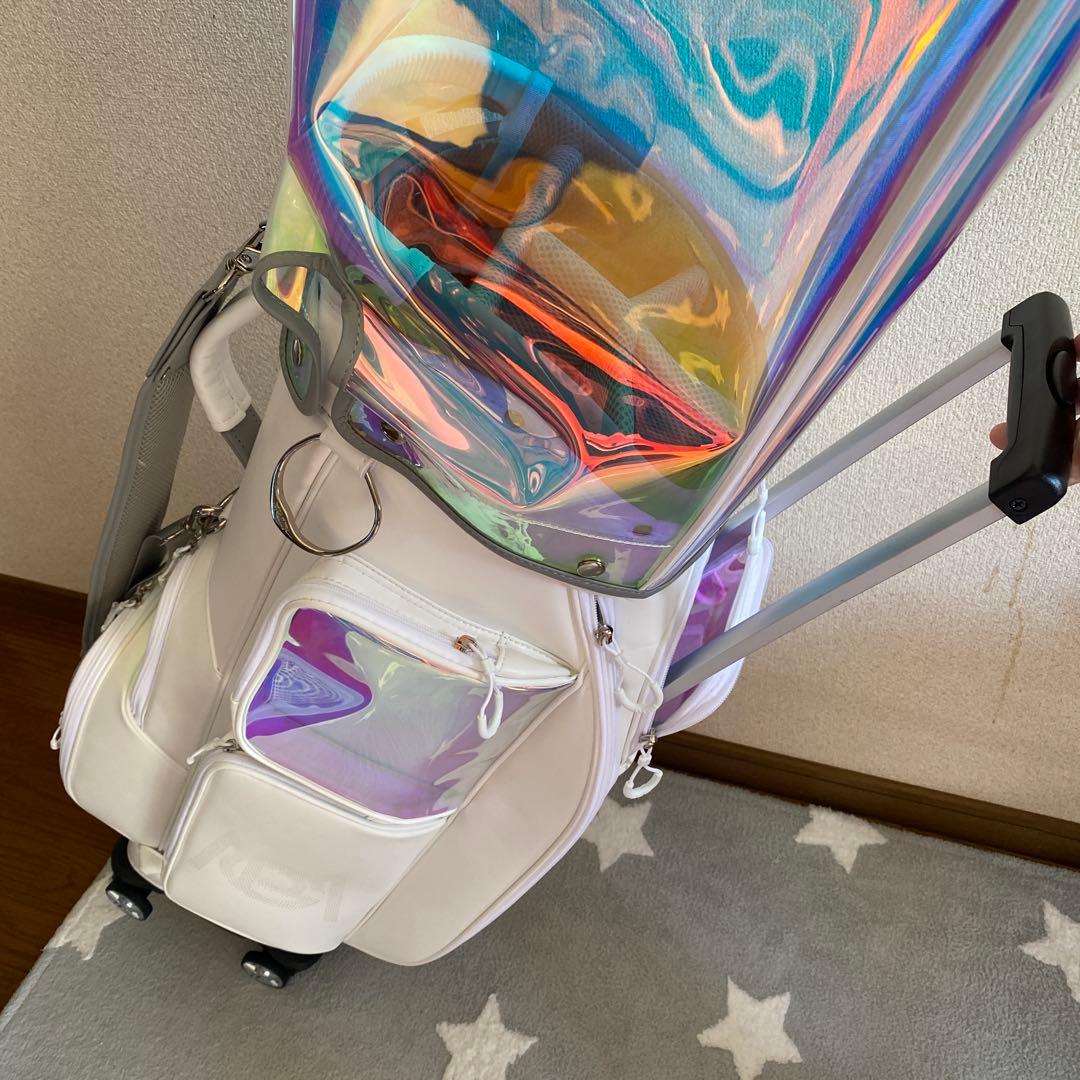 PGMホワイトゴルフバッグ ホイール付き 新品、お値段に下げします。