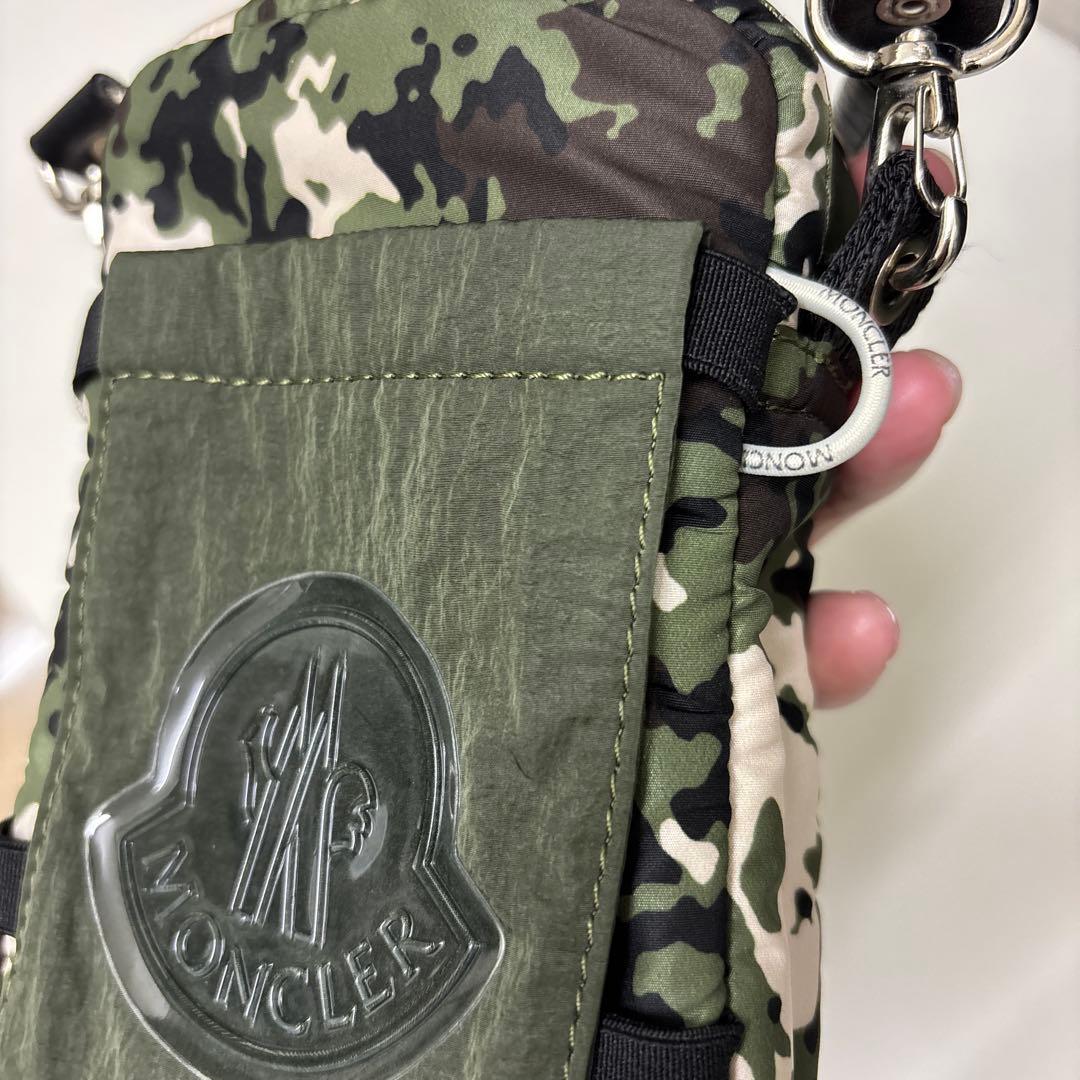 【美品】 モンクレール ミニバッグ 迷彩柄 手提げ ポーチ