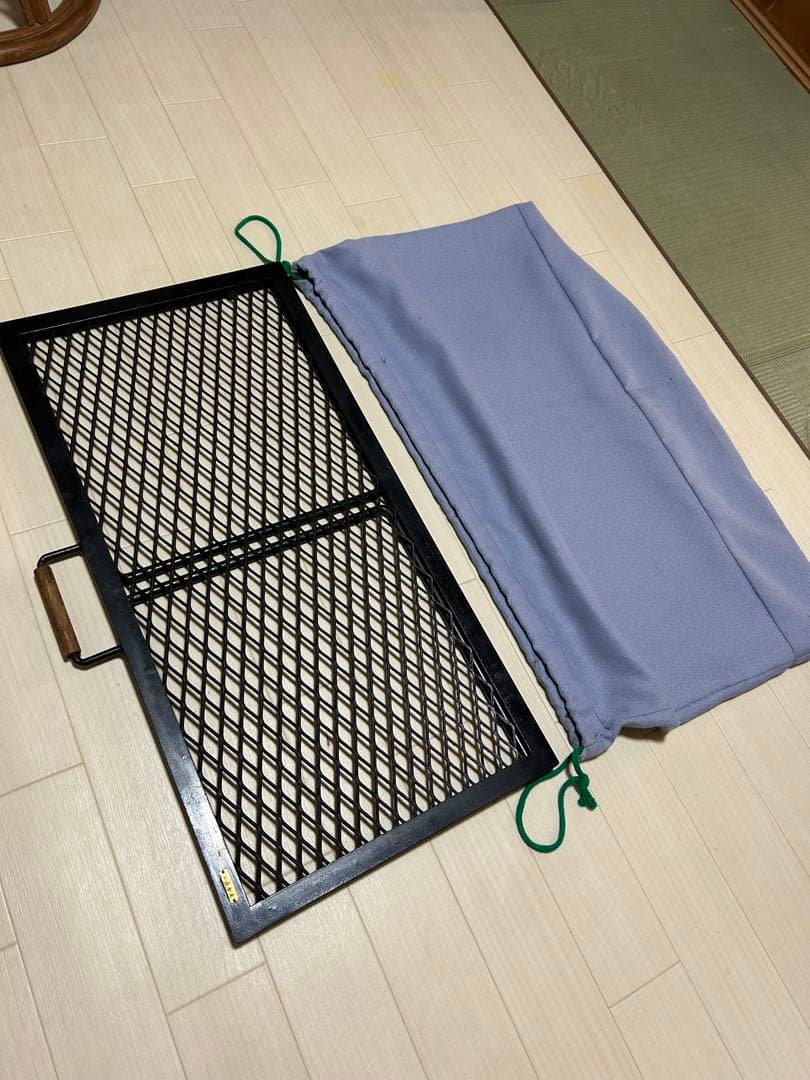 サンゾー工務店より大き目無骨アイアンテーブル