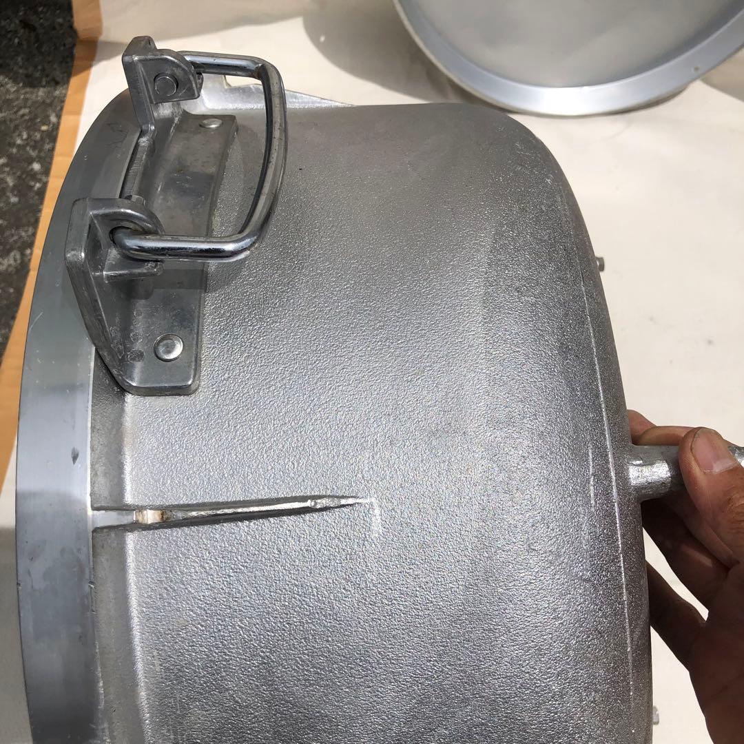 両手鍋アルミ鍋　大鍋　蓋付きキャンプ アウトドア　炊き出しBBQ 厨房計量目盛付