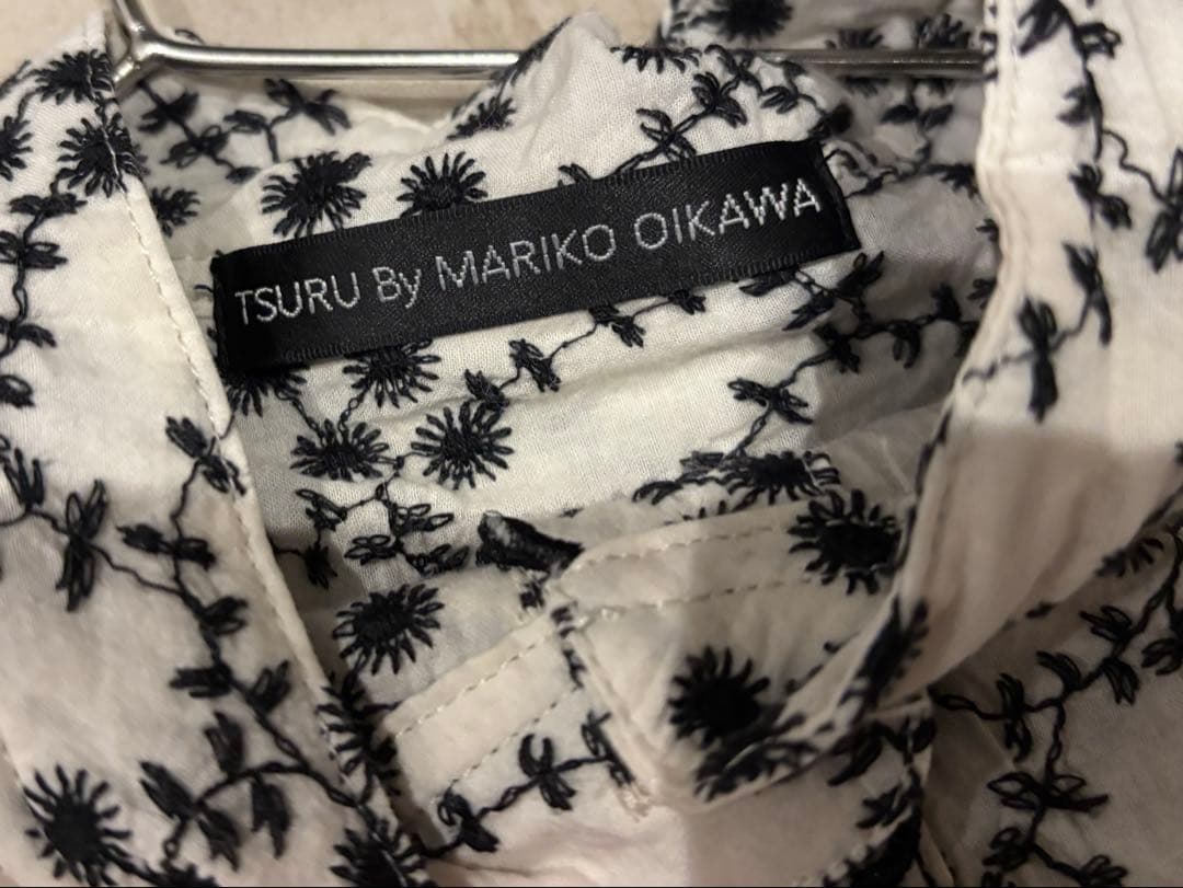 花柄　長袖ブラウス　パール