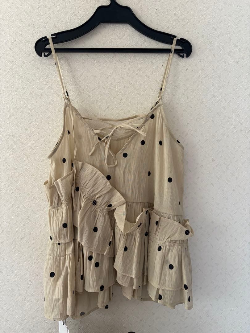 マイストラーダ　フリルティアードキャミ　新品タグ付き