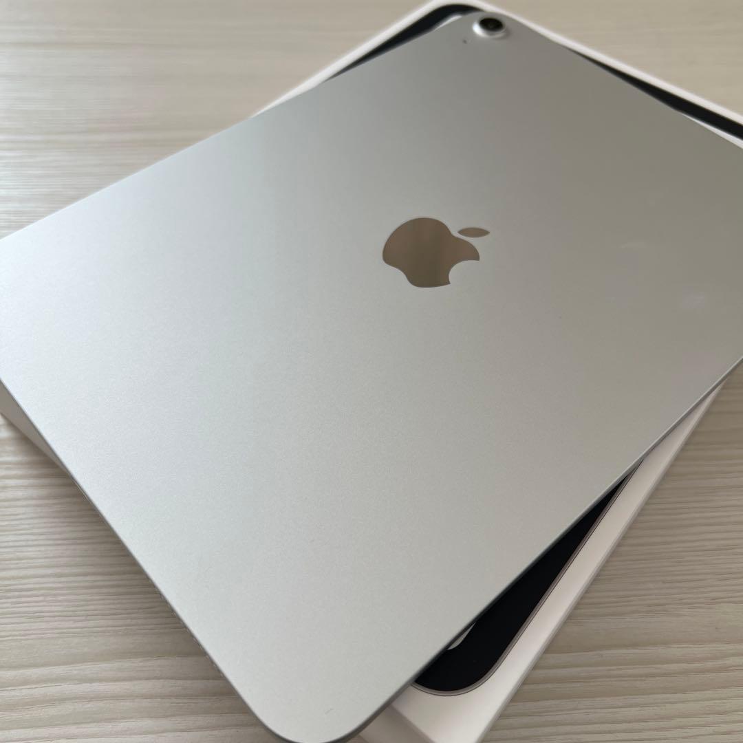 iPad 第11世代A16(2025) Wi-Fiモデル 128GB シルバー