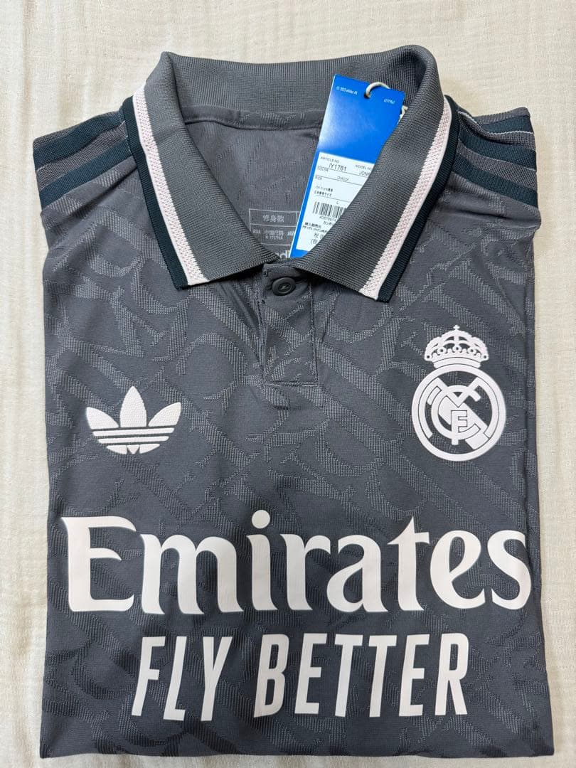 【本日限定価額‼️】24-25 レアルマドリー 3rd オーセンティック Mサイズ