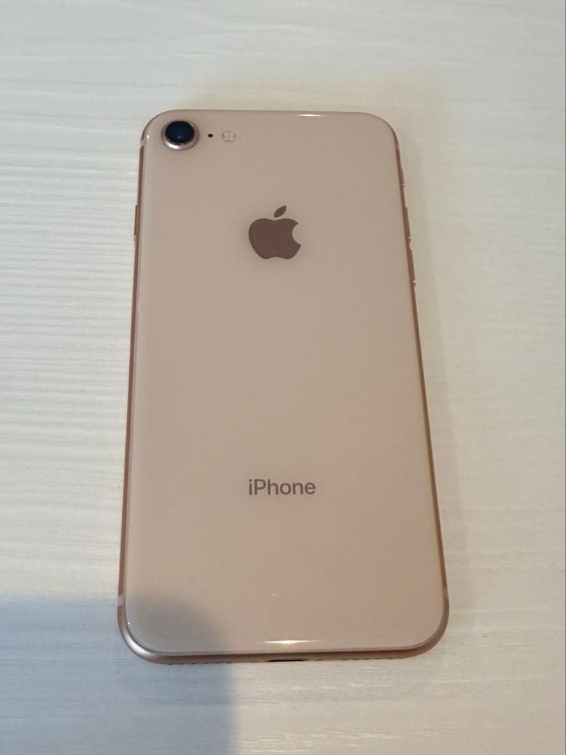 iPhone 8 本体のみ simフリー